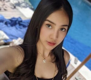 Anya Geraldine Tertantang Main Golf Demi Pacar