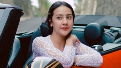 Anya Geraldine, sosok yang tak pernah lepas dari sorotan publik, kembali membuat heboh dengan penampilan seksi dan memesona. Artis berusia 27 tahun (Sumber foto: Antara)