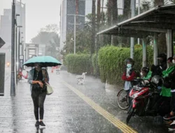 7 Alasan Mengapa Angin Kencang Disertai Hujan Lebat Terjadi di Akhir dan Awal Tahun