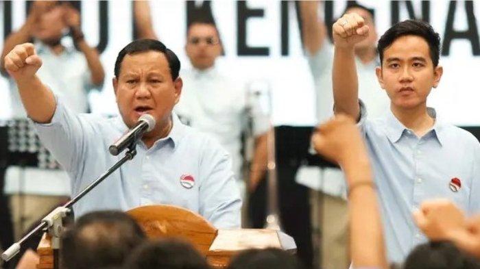 Bertempat di Hotel Grand Kemang, Jakarta Selatan, tim kampanye nasional pasangan Prabowo Subianto dan Gibran Rakabuming resmi diumumkan. 9Sumber foto : Tribun Jabar)