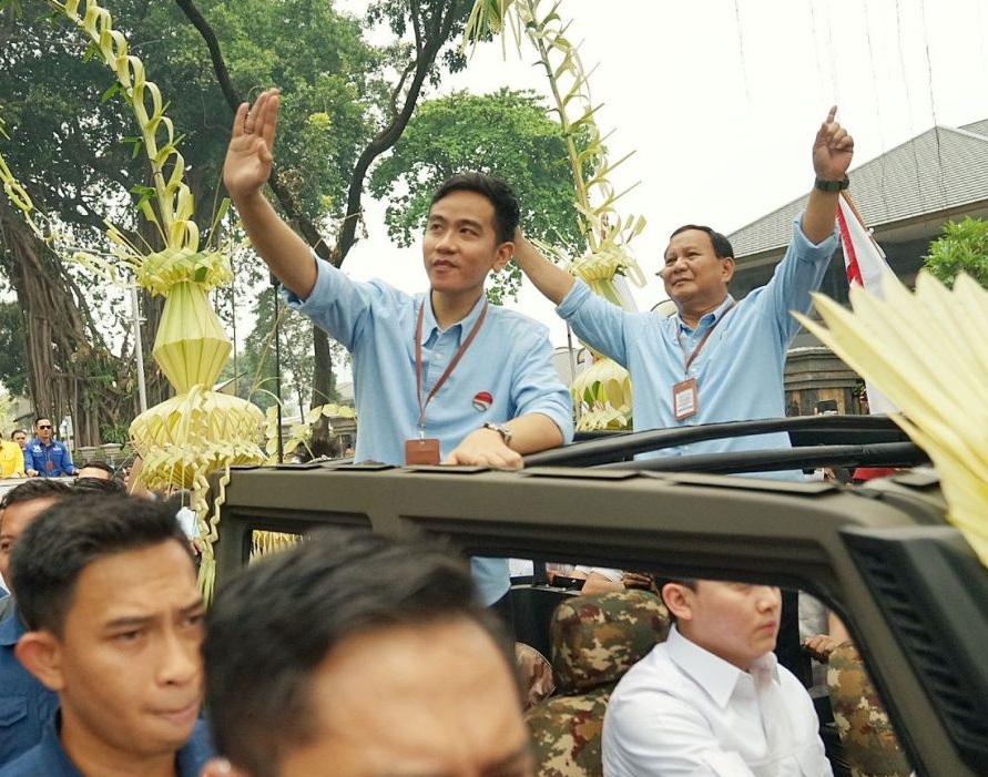 Pasangan capres-cawapres, Prabowo Subianto dan Gibran Rakabuming Raka, terus berhasil memikat hati generasi muda Indonesia menjelang Pemilihan (Sumber foto : Antara)