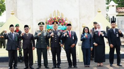 Peringatan Hari Pahlawan Ke-78, PJ Bupati Ingatkan Tanamkan Nilai-nilai Perjuangan.
