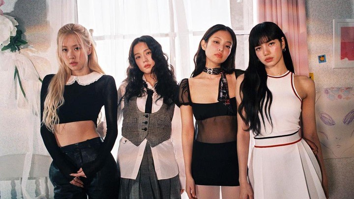 Agensi hiburan ternama Korea Selatan, YG Entertainment, memberikan kabar terbaru terkait kontrak girl group populer, BLACKPINK, pada (Sumber foto: Hai Bunda)