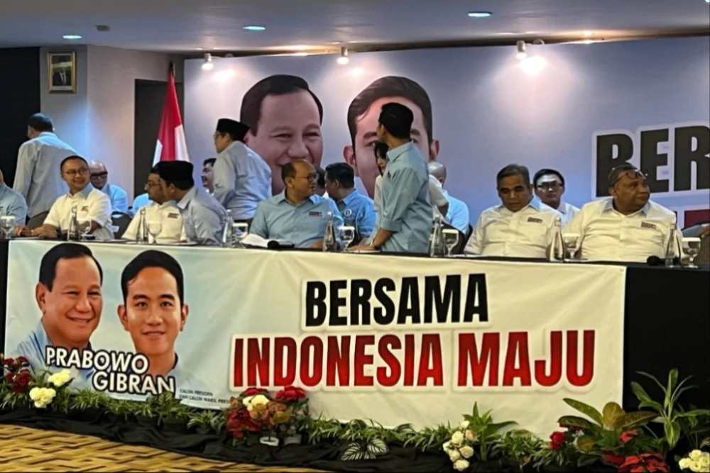Dalam dunia politik, dinamika dan perubahan selalu menjadi hal yang umum. Hal ini juga terlihat dalam komposisi Tim Kampanye Nasional (TKN) Prabowo (Sumber foto: Kabar24)