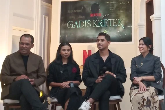 Arya Saloka, aktor yang memerankan tokoh Aldebaran di sinetron populer "Ikatan Cinta," berbagi pengalaman baru dalam peran barunya di serial, Sumber foto : Jpnn