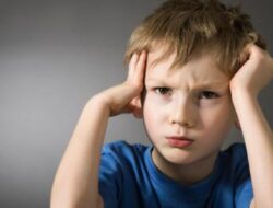 Tips Dukung Anak dalam Mengatasi Gangguan Mental Akibat Trauma Masa Kecil yang Dalam