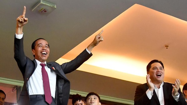 Dinamika politik jelang Pemilihan Presiden (Pilpres) 2024 semakin intens, terutama dengan keluarga Presiden Joko Widodo (Jokowi) yang mulai meninggalkan (Sumber foto: Detik.news)