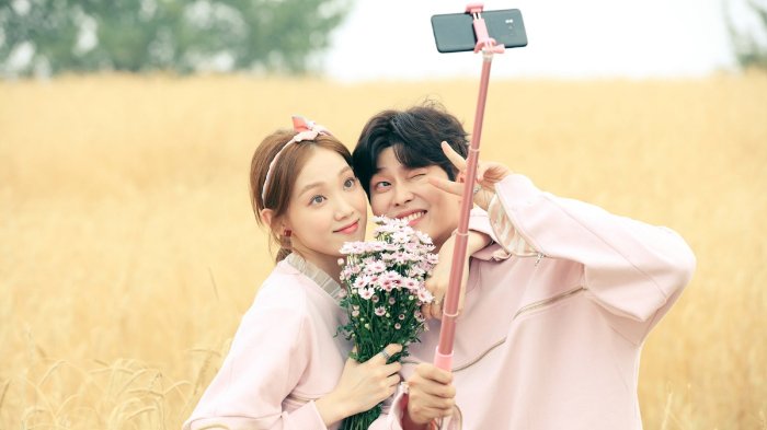 Dalam dunia drama Korea, banyak pasangan yang menghadirkan chemistry yang kuat dalam berbagai judul drama. Terkadang, mereka memutuskan 9Sumber foto: Tribunews)
