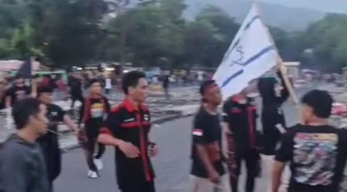Awal Mula Kejadian Bentrok Massa Pro IIsrail di Kota Bitung (sumber foto : makassar terkini)
