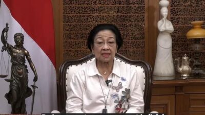 Viral Megawati dan Patung Dewi Keadilan