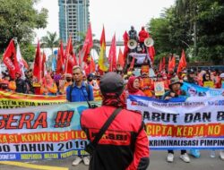 “Kenaikan Upah Minimum Provinsi (UMP) 2024: Sebuah Tinjauan Terhadap Formula Penghitungan dan Daftar Provinsi yang Telah Menetapkan”