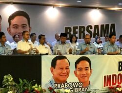 Selebritas dan Politikus Bergabung dalam Tim Kampanye Nasional (TKN) Prabowo-Gibran*