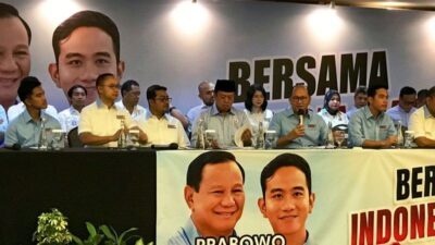 Selebritas dan Politikus Bergabung dalam Tim Kampanye Nasional (TKN) Prabowo-Gibran*