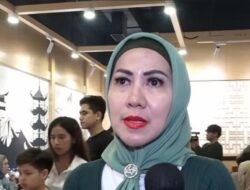 Venna Melinda Laksanakan Ibadah Umrah
