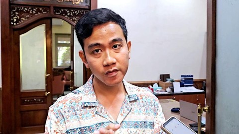 Kisruh seputar status Gibran Rakabuming Raka dalam PDIP (Partai Demokrasi Indonesia Perjuangan) terus berlanjut. Setelah Ketua DPC PDIP Solo (Sumber foto: CNN Indonesia)