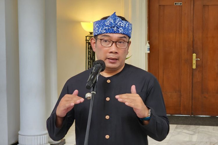 Ridwan Kamil, yang sebelumnya diisukan sebagai calon wakil presiden namun akhirnya tidak terpilih, mengungkapkan rencananya untuk terlibat kembali (Sumber foto: Kompas)