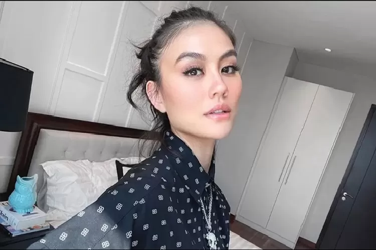 Agnez Mo terus mencuri perhatian dengan kehadirannya yang megah di panggung internasional. Baru-baru ini, penyanyi berbakat ini menjadi (Sumber foto : JaringNews)