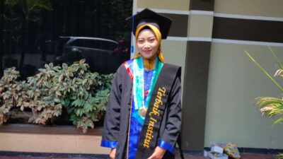 Memperoleh Predikat Wisudawan Terbaik IPMAFA (Institut Pesantren Mathaliul Falah) Pati Jawa Tengah, Nadila Latifatul Ni’mah Penerima KIP Pemerintah 