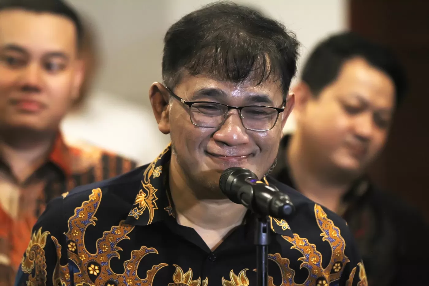 Wakil Ketua Dewan Pakar Tim Kampanye Nasional (TKN) Prabowo-Gibran, Budiman Sudjatmiko, memberikan tanggapan terhadap perubahan sikap Cawapres RI (Sumber foto : Jawapos)