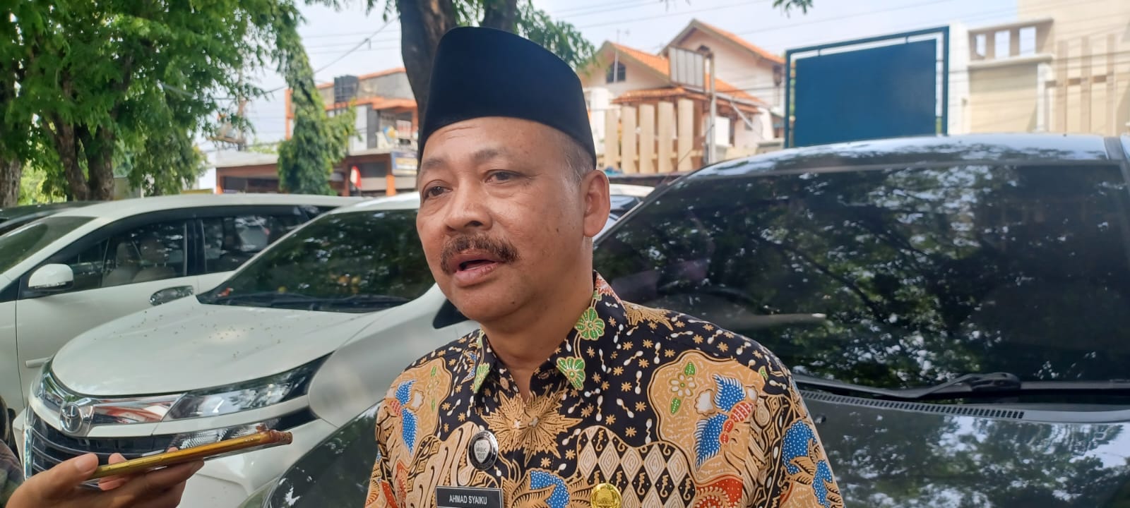 Tuntutan yang disampaikan oleh Kades Se-kabupaten Pati yang tergabung dalam organisasi yang dinamakan Pasopati (Jurnalindo)