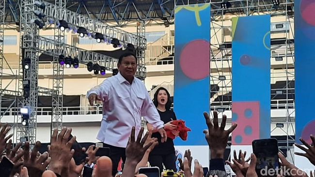 Calon Presiden dari Koalisi Indonesia Maju, Prabowo Subianto, mengakui bahwa dirinya kewalahan bekerja di bawah kepemimpinan Presiden Joko Widodo (Sumber foto; Detik.com)