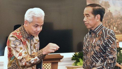 Ganjar Pranowo, calon presiden yang diusung oleh Koalisi Indonesia Adil Makmur, memberikan tanggapannya terkait pertanyaan dari pengampu (Sumber foto: CNBC)