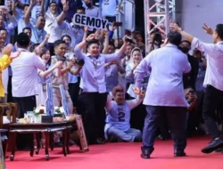 Joget Tanpa Musik Prabowo di Debat Capres, Analisis Pakar Psikologi