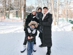 Rayakan Natal Penuh Kebahagiaan, Glenn Alinskie dan Chelsea Olivia Hangatkan Jepang Bersama Keluarga