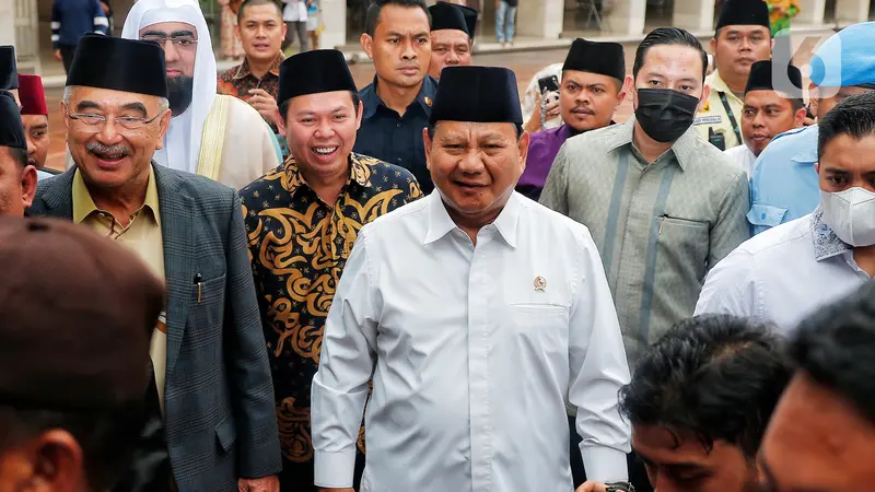 Pada Senin, 22 Januari 2024, Calon Presiden nomor urut 2, Prabowo Subianto, menegaskan bahwa dia tidak ingin menjadi Presiden Republik Indonesia melalui jalur kekerasan. (Sumber foto : Liputan6)