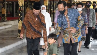 Presiden Joko Widodo atau Jokowi mengisi akhir pekan di Yogyakarta sejak tanggal 27-28 Januari 2024. Kedatangan Jokowi di Yogyakarta bersamaan dengan agenda kampanye (Sumber foto : Suara merdeka)