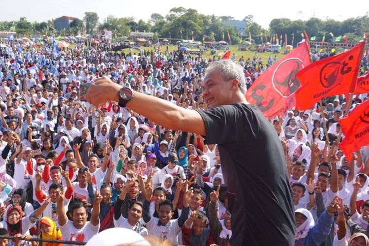 Calon Presiden Republik Indonesia nomor urut 3, Ganjar Pranowo, menyatakan keyakinannya bahwa bersama Calon Wakil Presiden Mahfud MD, mereka akan mendapatkan (Sumber foto : Kompas)