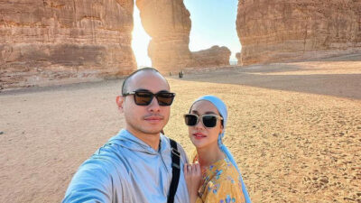 Penyanyi ternama Bunga Citra Lestari (BCL) menuai kontroversi atas penampilannya yang dinilai kontroversial saat berlibur ke Al Ula, Arab Saudi, setelah menjalani umrah (Sumber foto : Grid.id)