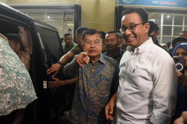 Wakil Presiden RI ke-10 dan ke-12, Jusuf Kalla, baru-baru ini mengungkapkan potensi bergabungnya pengusung pasangan nomor urut 01, Anies Baswedan - Muhaimin Iskandar (Sumber foto : Kata Data)