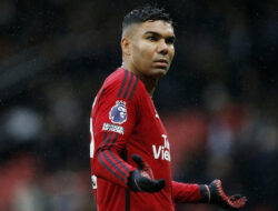 Kontroversi Transfer Casemiro: Gary Neville Angkat Bicara.