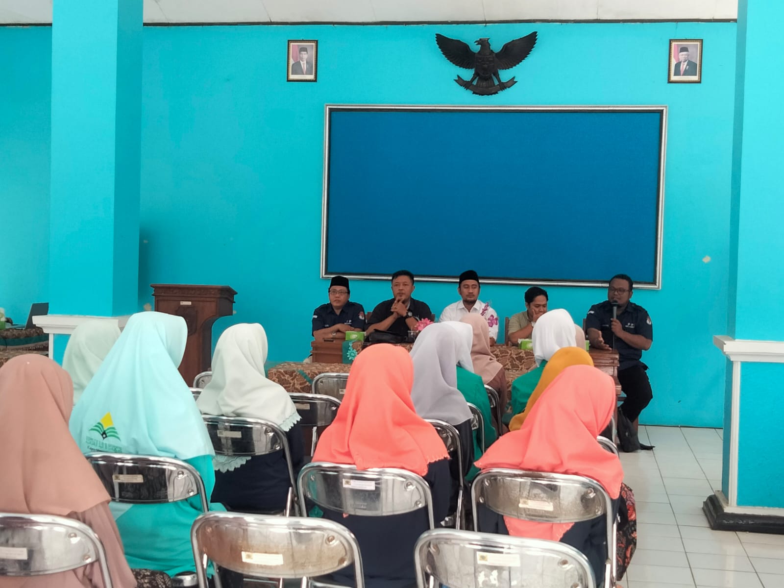 - Komisi Pemilihan Umum (KPU) Kabupaten Pati mencatat ada 900 calon potensi Daftar Pemilih Tambahan (DPTb). Jumlah tersebut didominasi dari Pondok Pesantren (Jurnalindo.com)