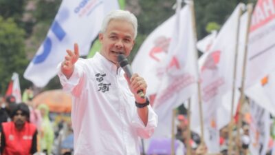 Ganjar Pranowo: Makan Bersama Jokowi-Prabowo, Simbol Dukungan yang Multitafsir