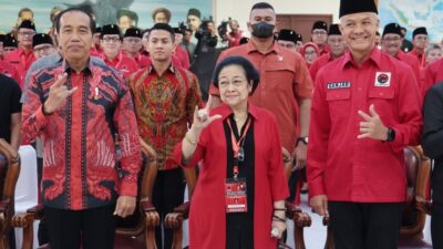 Hubungan antara Presiden Joko Widodo (Jokowi) dan Ketua Umum Partai Demokrasi Indonesia Perjuangan (PDIP) Megawati Soekarnoputri kini dikabarkan mengalami retak (Sumber foto : Kompas.id)
