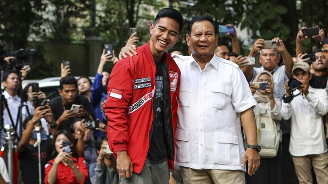 Calon presiden nomor urut dua, Prabowo Subianto, mendapatkan pujian dari Ketua Umum DPP Partai Solidaritas Indonesia (PSI), Kaesang Pangarep, yang menyatakan (Sumber foto : CNN)