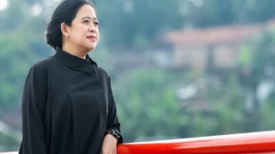 Ketua DPP PDI Perjuangan (PDIP) Puan Maharani menyuarakan keprihatinannya terkait kurangnya adab dan sopan santun anak muda terhadap yang lebih tua dalam debat. (Sumber foto : Bisnis.com)