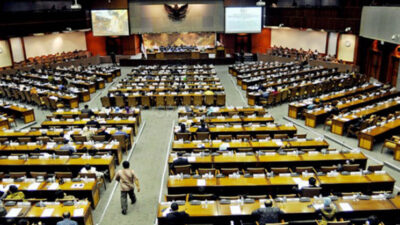 Wacana Pemakzulan Jokowi: DPR Mempertimbangkan Aspirasi, Pakar Hukum Sebut Inkonstitusional