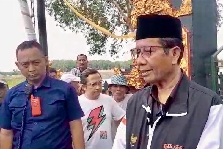 Presiden Jokowi Tunggu Surat Pengunduran Mahfud MD, Pengganti Menko Polhukam Menanti Arahan (Sumber foto: Kompas)