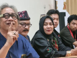 Butet Kartaredjasa: Panggilan Pencabutan Laporan, Kode Etik Politik Jokowi