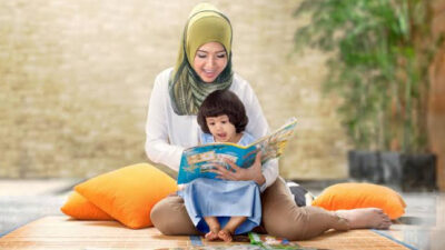 Anak dan Ibu (Sumber Foto.bincangmuslimah.)