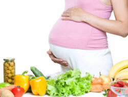 8 Rekomendasi Makanan Penunjang Kehamilan yang Kerap Direkomendasikan oleh Ahli Gizi