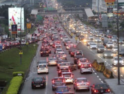 6 Bahaya Mengantuk Saat Berada di Perjalanan