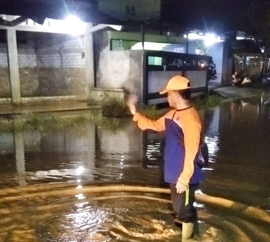Banjir menerjang enam desa di Kabupaten Pati. Berdasarkan catatan dari Badan Penanggulangan Bencana Daerah (BPBD) Pati, banjir menerjang Desa Godo dan (Jurnalindo.com)
