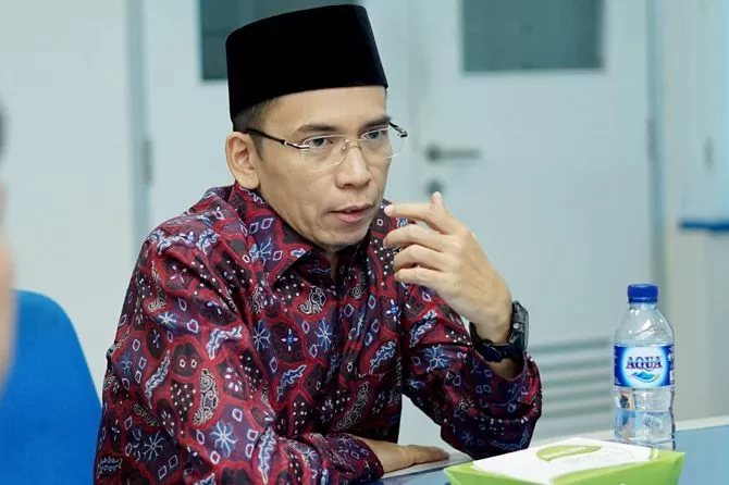 Muhammad Zainul Majdi, atau yang akrab disapa Tuan Guru Bajang (TGB), Wakil Ketua Tim Pemenangan Nasional (TPN) Ganjar-Mahfud, mengungkapkan bahwa pernyataan (Sumber foto: Jawapos)