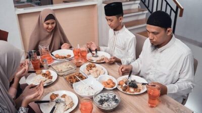 8 Menu Berbuka Puasa yang Cocok untuk Musim Hujan dan Cuaca Berkabut