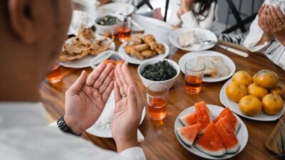 Buka Puasa emang segar kalau ada buahnya (Sumber Foto. tokopedia.net)