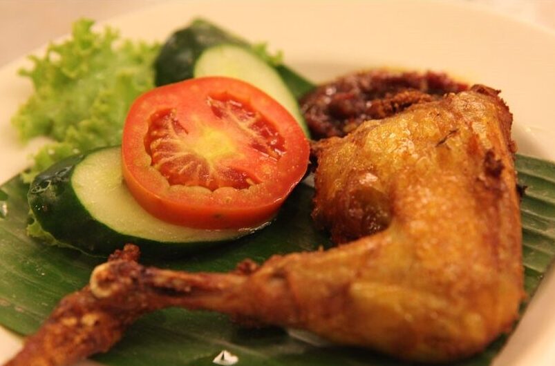 Nutrisi yang terkandung di ayam kampung (Sumber Foto. royaltumpeng.com)
